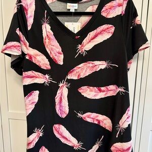 LulaRoe Christy XL Black V‑Neck Top with Pink Feather Print NWT